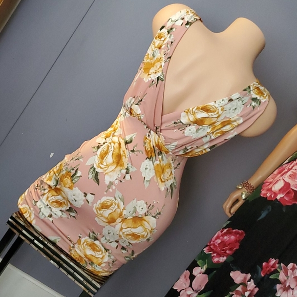 Drop Dead Gorgeous Little Dress. - Picture 8 of 12